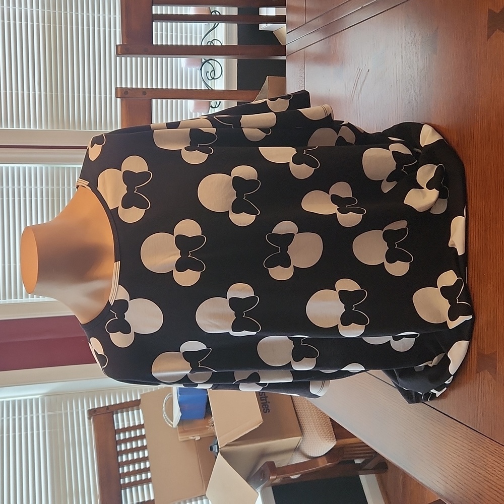 LulaRoe XL Minnie Mouse Shirt